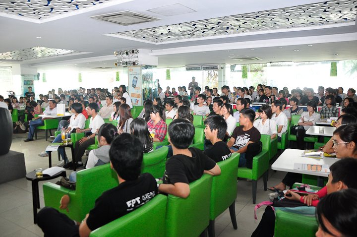 299295_1949739030442_1451587607_31700468_530928_n