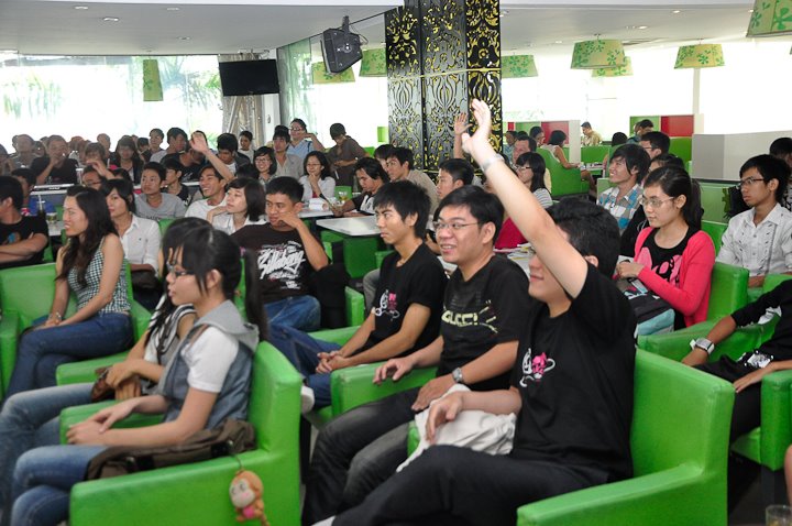 302727_1949737430402_1451587607_31700464_6391538_n