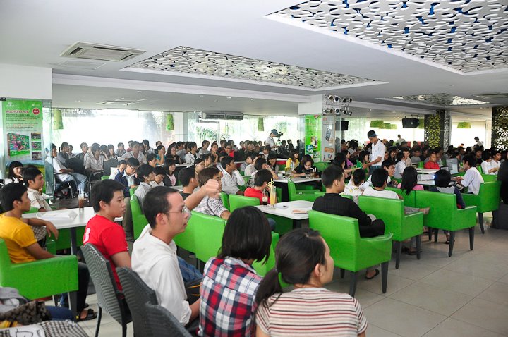 318215_1949722310024_1451587607_31700384_4373527_n