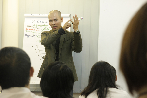 rgb.vn_04Tu-duy-thiet-ke