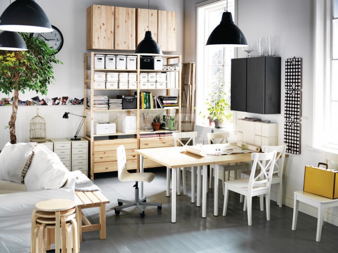 Black-White-Pine-Wood-Home-Workspace-Small-Interior-Space