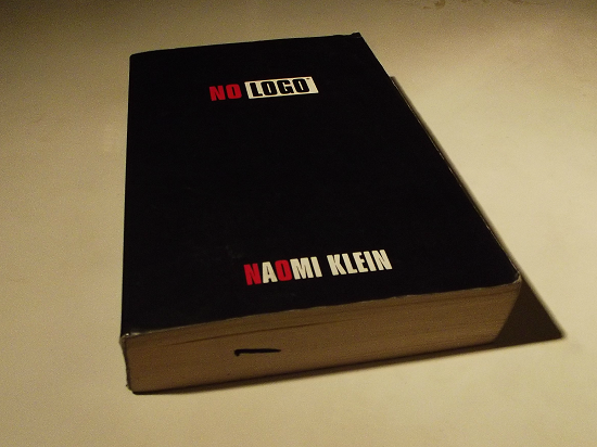 rgb_neu-dot-nhien-logo-cua-nike-coca-cola-hay-ibm-bong-nhien-bien-mat_02