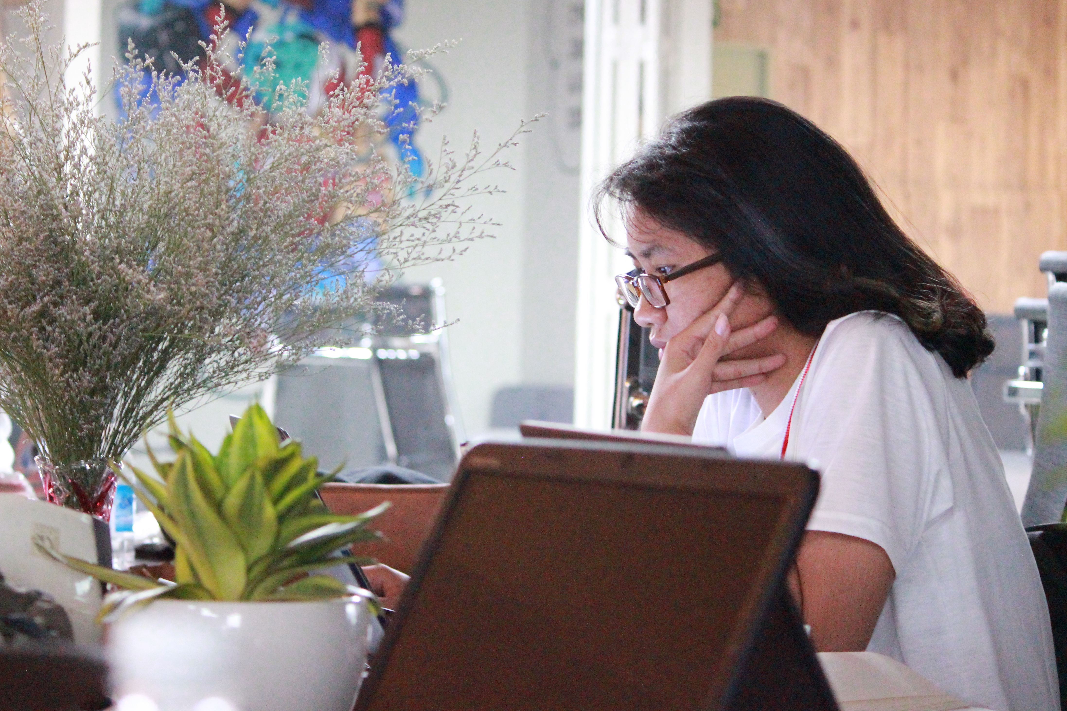 rgb_creative_talkshow_design8_leodinh_12