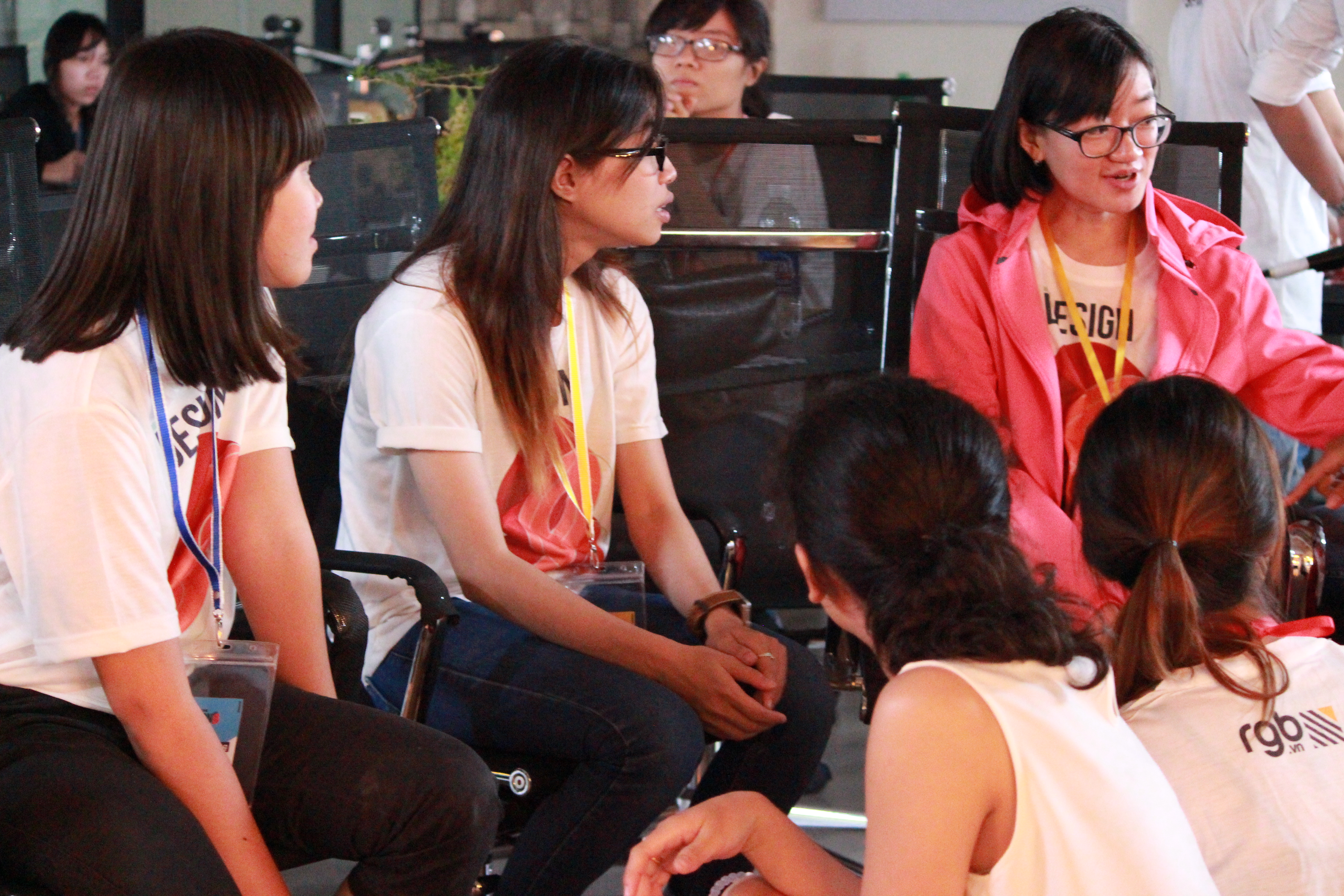 rgb_creative_talkshow_design8_leodinh_13