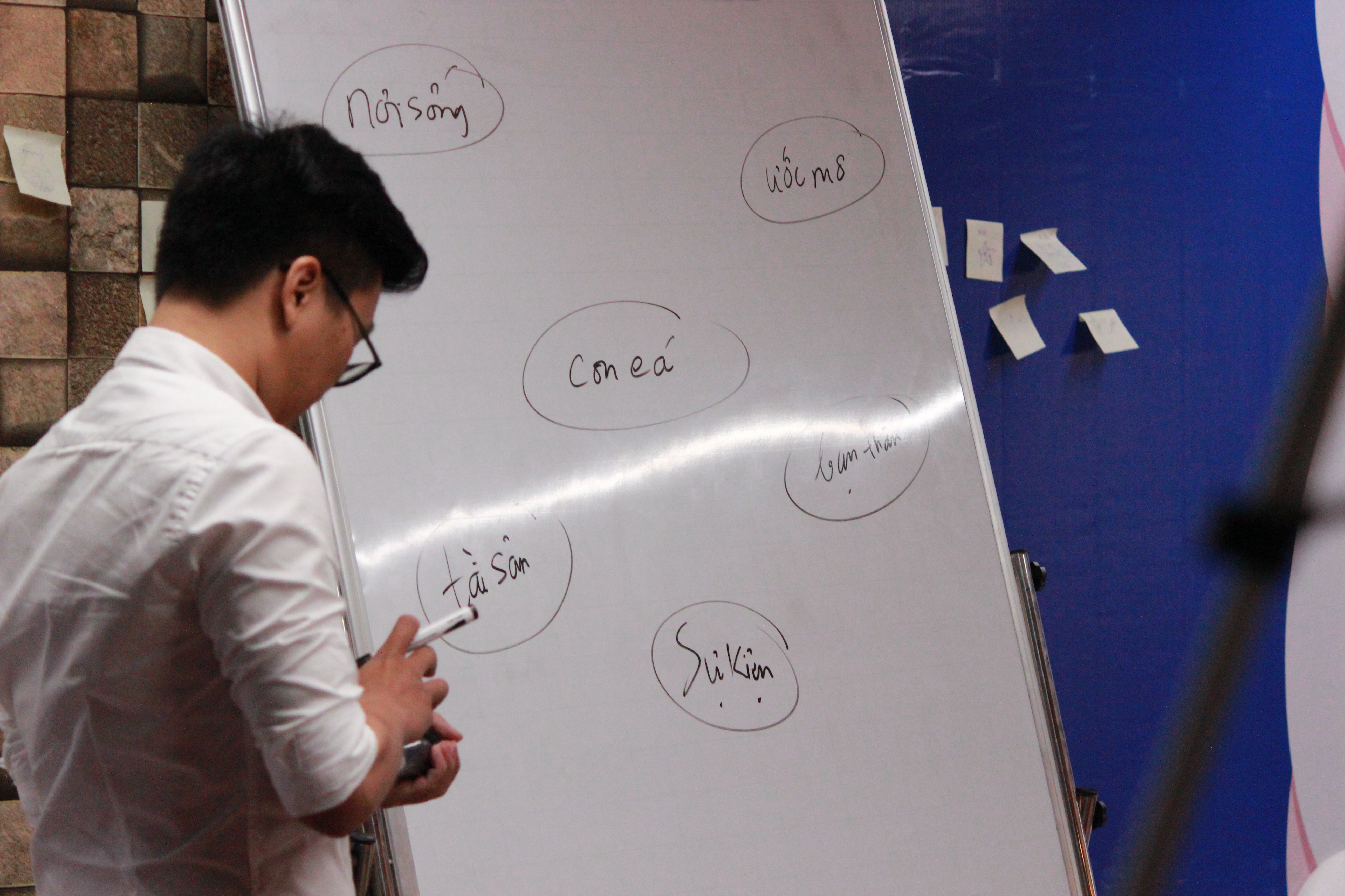 rgb_creative_talkshow_design8_leodinh_19