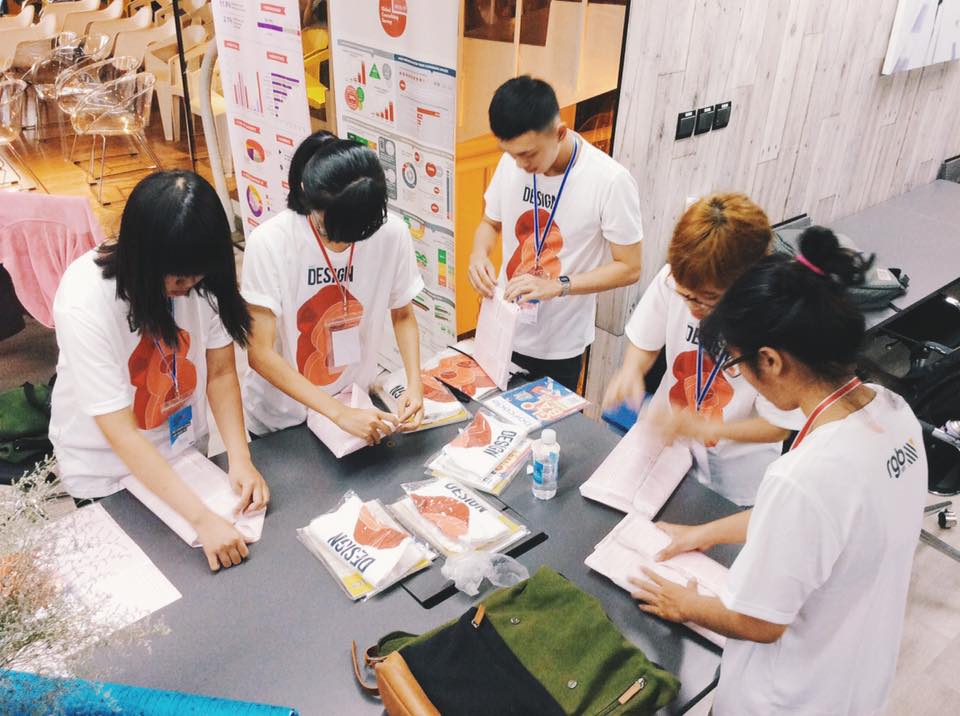 rgb_creative_talkshow_design8_leodinh_4