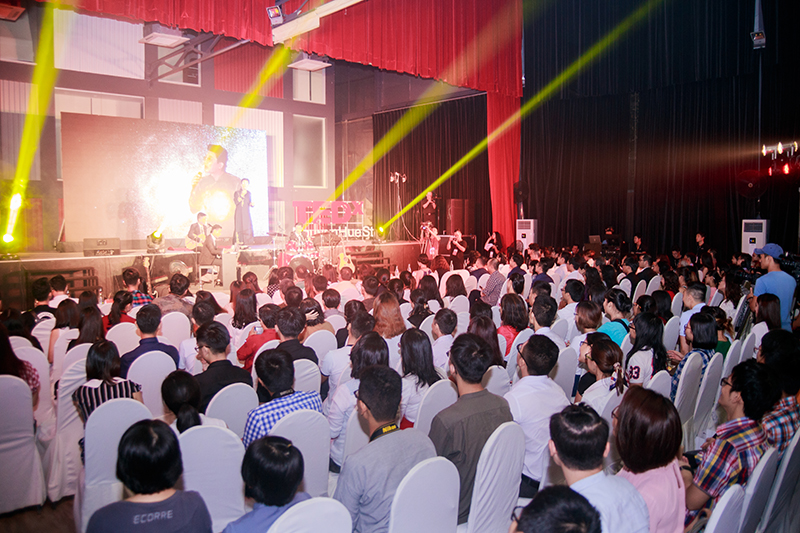 rgb_creative_tedx_nguyen_hue_02